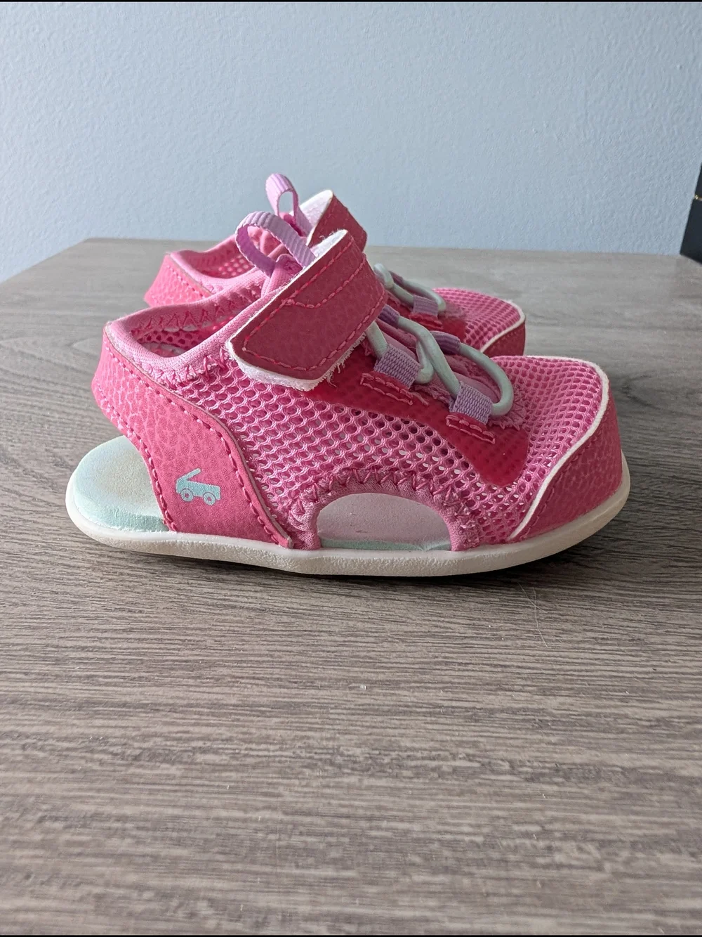 See Kai Run Aven Mini Hot Pink Baby Girls Water Shoes Size 4